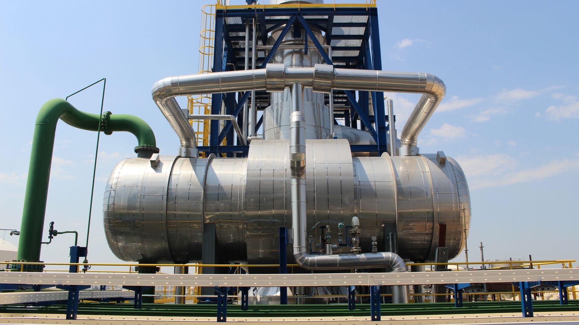 OIL AND GAS ONSHORE / LNG